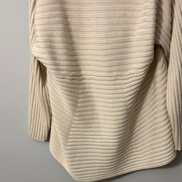 Stylish Cream Ribbed Women's Cardigan - Picture 7 of 8